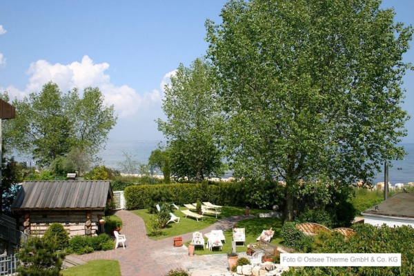 Garten und Sauna Bereich Ostsee Therme Scharbeutz
